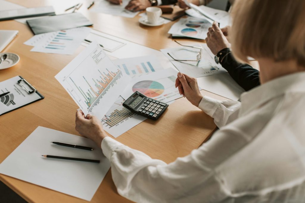 Revolve Announces Grant of Deferred Share Units
